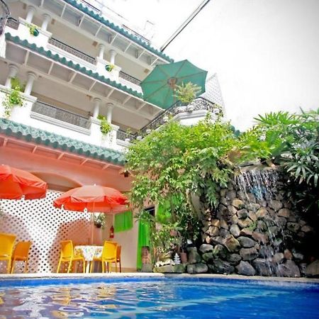 Hotel Galleria Davao Экстерьер фото