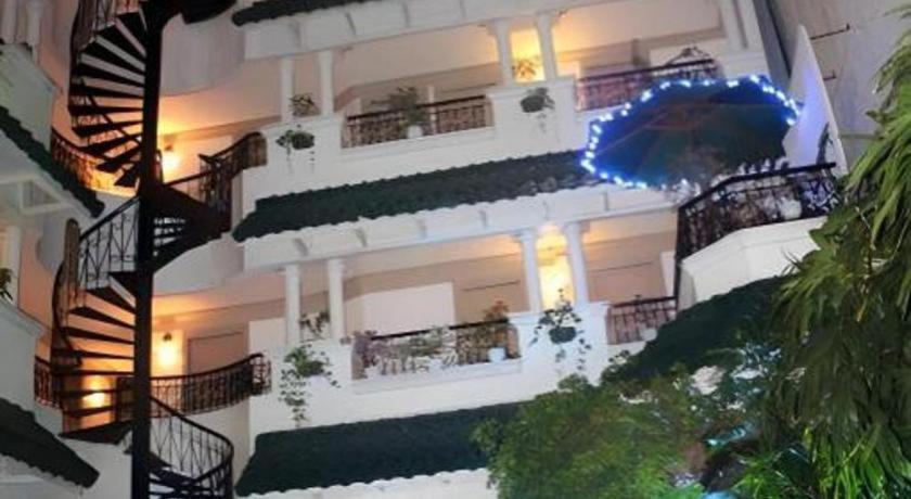 Hotel Galleria Davao Экстерьер фото