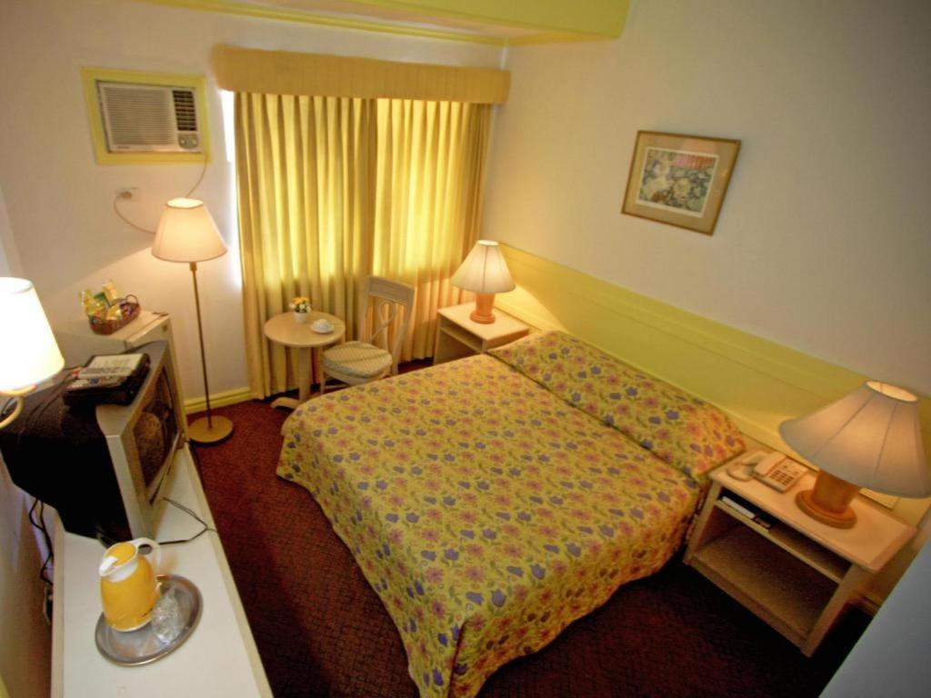 Hotel Galleria Davao Экстерьер фото