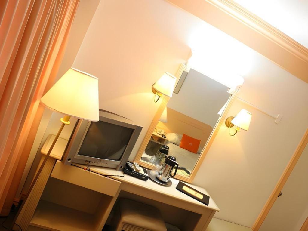 Hotel Galleria Davao Экстерьер фото