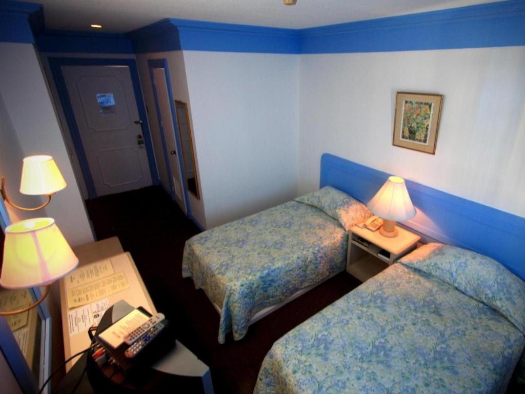 Hotel Galleria Davao Экстерьер фото
