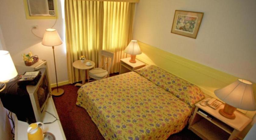 Hotel Galleria Davao Экстерьер фото