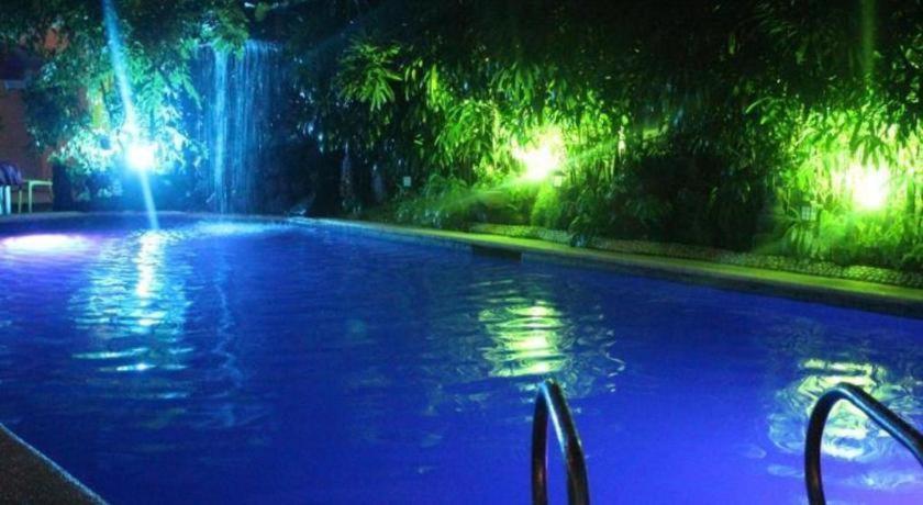Hotel Galleria Davao Экстерьер фото